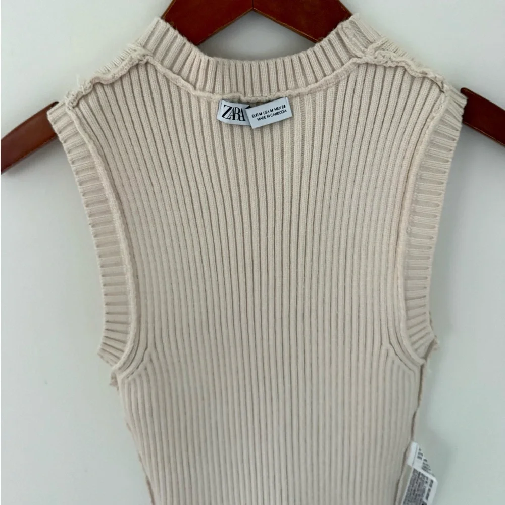 Zara knit Cropped Top Crew-Neck Muscle Sweater Vest Beige Ribbed Tank Top Size M - Picture 9 of 16